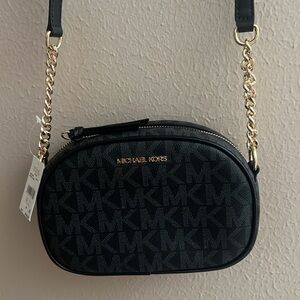 New Micheal Kors crossbody